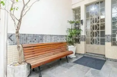 Apartamento com 2 quartos à venda na avenida getúlio vargas, 670, menino deus, porto alegre, 74 m2 por r$ 300.000