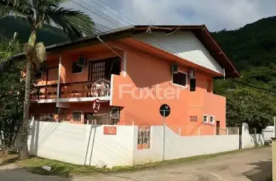 Casa com 11 quartos à venda na rua inério joaquim da silva, 786, pântano do sul, florianópolis, 304 m2 por r$ 3.750.000