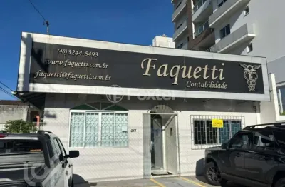 Casa com 4 quartos à venda na rua coronel américo, 217, barreiros, são josé, 90 m2 por r$ 1.190.000