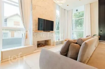 Casa com 3 quartos à venda na rua pessegueiro, 170, carniel, gramado, 227 m2 por r$ 2.390.000