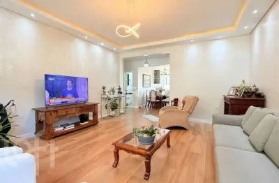 Apartamento com 3 quartos à venda na rua quintino bocaiúva, 1313, rio branco, porto alegre, 140 m2 por r$ 1.240.000