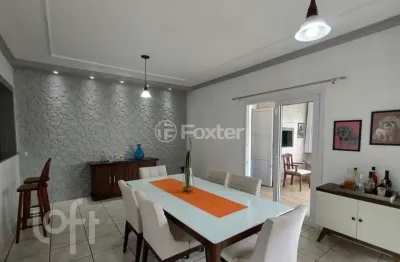 Casa com 3 quartos à venda na rua nóbrega, 423, silva, sapucaia do sul, 280 m2 por r$ 845.000