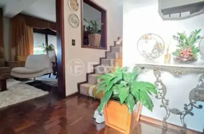 Casa com 3 quartos à venda na rua da graça, 255, jardim floresta, porto alegre, 195 m2 por r$ 1.450.000