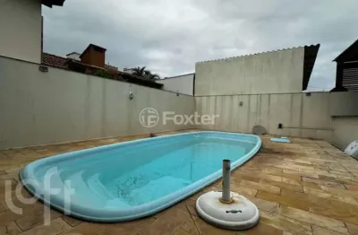 Casa com 3 quartos à venda na rua copo de leite, 3956, capão novo, capão da canoa, 70 m2 por r$ 625.000