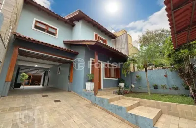Casa com 3 quartos à venda na rua sargento bruno feldmann, 80, guarujá, porto alegre, 200 m2 por r$ 699.000