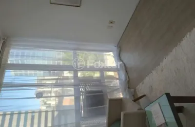 Sala comercial com 1 sala à venda na Rua Dona Laura, 228, Rio Branco, Porto Alegre, 30 m2 por R$ 198.000
