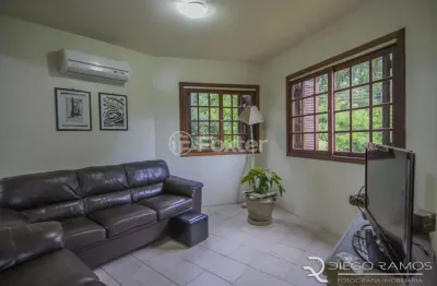 Casa em condomínio fechado com 4 quartos à venda na rua tocantins, 869, lomba do pinheiro, porto alegre, 169 m2 por r$ 750.000