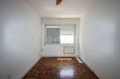 Apartamento com 2 quartos à venda na rua doutor dário de bittencourt, 175, jardim europa, porto alegre, 55 m2 por r$ 200.000