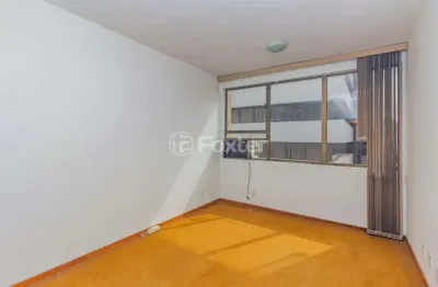 Sala comercial com 1 sala à venda na rua dona laura, 354, rio branco, porto alegre, 26 m2 por r$ 260.000