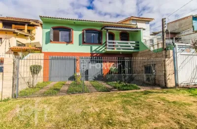 Casa com 3 quartos à venda na avenida sargento manoel raymundo soares, 161, jardim carvalho, porto alegre, 265 m2 por r$ 780.000