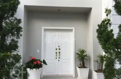 Casa com 5 quartos à venda na rua das tainhas, 370, jurerê internacional, florianópolis, 680 m2 por r$ 5.800.000
