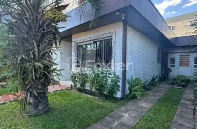 Casa com 3 quartos à venda na rua ângelo de carli, 879, interlagos, caxias do sul, 137 m2 por r$ 885.000
