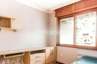 Casa com 3 quartos à venda na avenida eduardo prado, 695, cavalhada, porto alegre, 230 m2 por r$ 740.000
