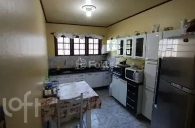Casa com 2 quartos à venda na rua doutor rodrigues alves, 163, chácara das pedras, porto alegre, 201 m2 por r$ 800.000