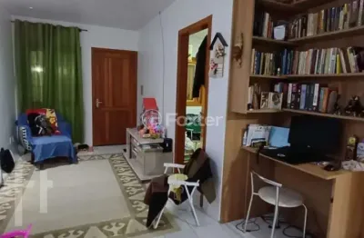 Casa com 2 quartos à venda na rua do schneider, 1084, hípica, porto alegre, 52 m2 por r$ 260.000