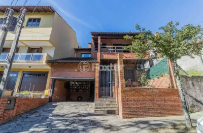 Casa com 5 quartos à venda na rua fernando osório, 590, teresópolis, porto alegre, 205 m2 por r$ 745.000