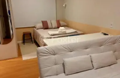 Kitnet / stúdio à venda na rua da quaresmeira roxa, 431, cachoeira do bom jesus, florianópolis, 22 m2 por r$ 435.000