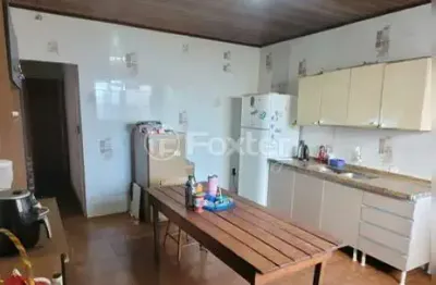 Casa com 8 quartos à venda na rua otávio faria, 292, teresópolis, porto alegre, 300 m2 por r$ 585.000