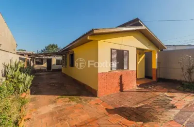 Casa com 4 quartos à venda na rua maracanã, 71, passo das pedras, porto alegre, 115 m2 por r$ 318.000