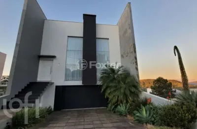 Casa em condomínio fechado com 1 quarto à venda na avenida altos do santa rita, 7, aberta dos morros, porto alegre, 270 m2 por r$ 830.000