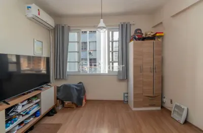 Kitnet / stúdio à venda na rua doutor flores, 106, centro histórico, porto alegre, 18 m2 por r$ 105.000