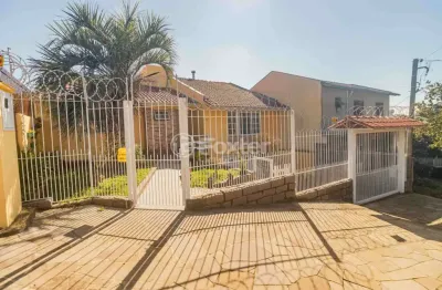 Casa com 2 quartos à venda na rua general telino chagastelles, 640, parque santa fé, porto alegre, 138 m2 por r$ 500.000