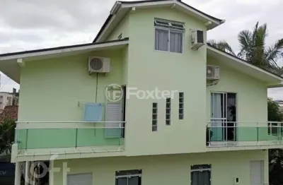 Kitnet / stúdio à venda na servidão manoel monteiro, 17, canasvieiras, florianópolis, 284 m2 por r$ 1.400.000