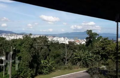 Casa em condomínio fechado com 4 quartos à venda na rua joão grumiche, 1250, roçado, são josé, 302 m2 por r$ 3.500.000