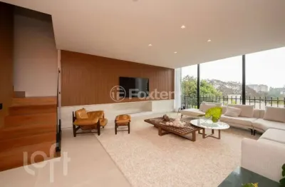 Casa com 3 quartos à venda na rua de la grange, 286, três figueiras, porto alegre, 409 m2 por r$ 5.500.000