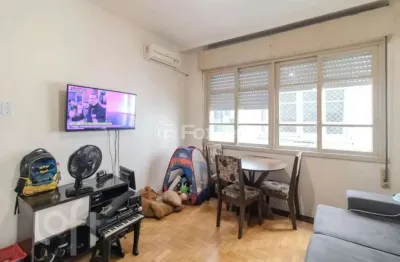 Apartamento com 2 quartos à venda na rua visconde do herval, 469, menino deus, porto alegre, 70 m2 por r$ 259.000