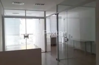 Sala comercial à venda na rua joão abbott, 441, petrópolis, porto alegre, 8864 m2 por r$ 190.000