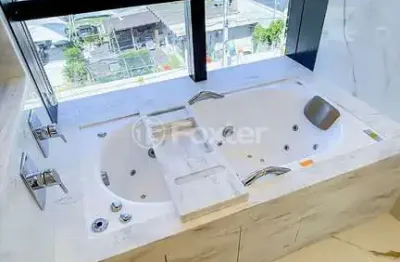 Apartamento com 3 quartos à venda na rua jorge cherem, 30, jurerê, florianópolis, 32 m2 por r$ 6.200.000