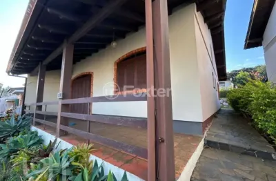 Casa com 3 quartos à venda na rua dejalmo dos santos, 62, centro, gravataí, 120 m2 por r$ 690.000