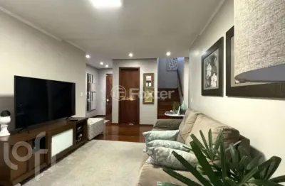 Casa com 4 quartos à venda na rua itapiru, 104, guarani, novo hamburgo, 245 m2 por r$ 950.000