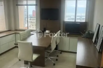 Sala comercial com 1 sala à venda na avenida borges de medeiros, 308, centro histórico, porto alegre, 62 m2 por r$ 235.000