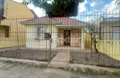 Casa com 4 quartos à venda na rua leite de castro, 128, jardim itu sabará, porto alegre, 193 m2 por r$ 1.100.000