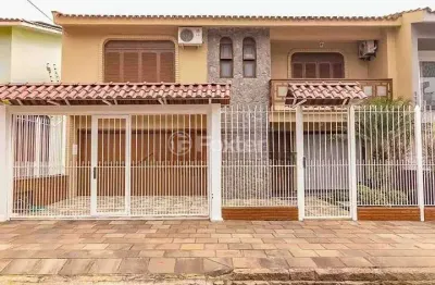 Casa com 3 quartos à venda na rua assunção, 210, jardim lindóia, porto alegre, 310 m2 por r$ 1.485.000