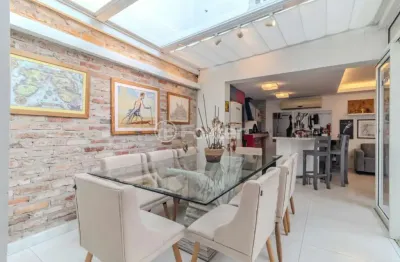 Casa com 5 quartos à venda na rua professor juvenal miler, 80, rio branco, porto alegre, 357 m2 por r$ 2.150.000