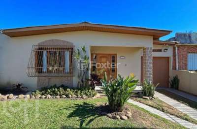 Casa com 4 quartos à venda na avenida imperial, 134, ipanema, porto alegre, 337 m2 por r$ 750.000