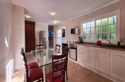 Casa com 4 quartos à venda na rua josé pedro de moura, 39, jardim isabel, porto alegre, 334 m2 por r$ 890.000