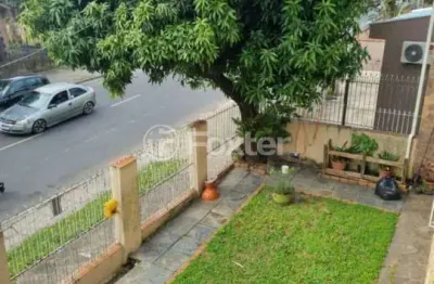 Casa com 3 quartos à venda na rua doutor murtinho, 829, bom jesus, porto alegre, 180 m2 por r$ 319.900