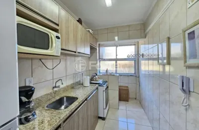 Apartamento com 2 quartos à venda na rua doutor barcelos, 909, tristeza, porto alegre, 57 m2 por r$ 251.000