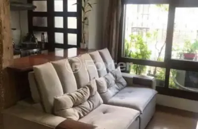 Apartamento com 2 quartos à venda na avenida silva paes, 1767, medianeira, porto alegre, 58 m2 por r$ 270.000