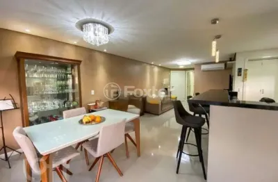 Apartamento com 2 quartos à venda na rua santa terezinha, 687, nossa senhora das graças, canoas, 79 m2 por r$ 560.000
