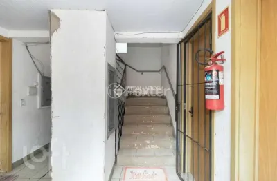 Apartamento com 2 quartos à venda na travessa escobar, 61, camaquã, porto alegre, 50 m2 por r$ 200.000
