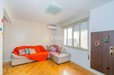 Apartamento com 2 quartos à venda na rua demétrio ribeiro, 502, centro histórico, porto alegre, 78 m2 por r$ 315.000