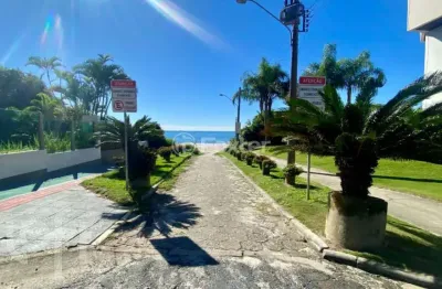 Casa com 13 quartos à venda na rua doutor josé bahia bittencourt, 195, canasvieiras, florianópolis, 490 m2 por r$ 1.950.000