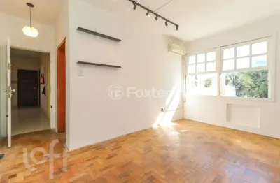 Apartamento com 2 quartos à venda na avenida praia de belas, 436, praia de belas, porto alegre, 68 m2 por r$ 320.000