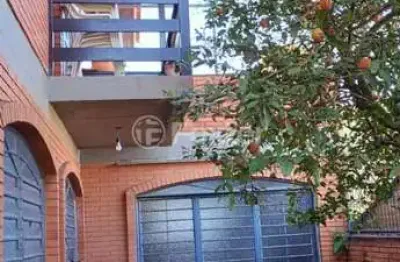 Casa com 3 quartos à venda na rua angelo corso, 1062, petrópolis, caxias do sul, 150 m2 por r$ 1.450.000