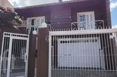 Casa com 4 quartos à venda na rua joão paetzel, 1032, chácara das pedras, porto alegre, 281 m2 por r$ 2.500.000